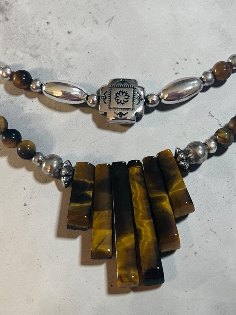 Genuine Tgr brown beads Bar Pendant Necklace in Brown and Silver - Picture 2 of 8